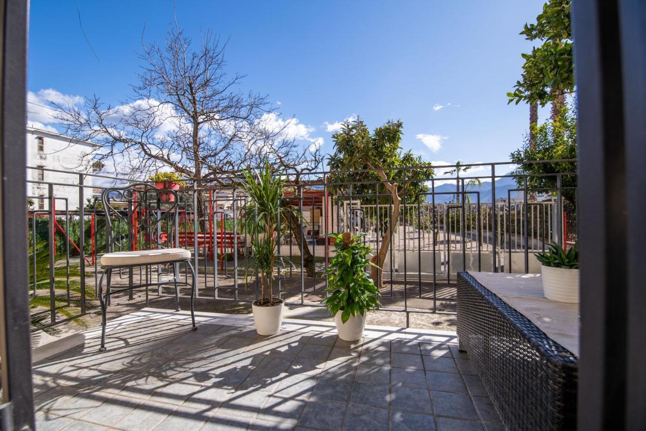 Familiaris Pompei Holiday Home Εξωτερικό φωτογραφία